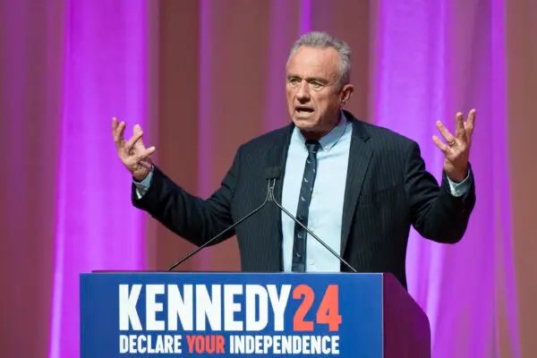 Robert F. Kennedy Jr. at a protest in Grand Rapids, Mich., on Feb. 10, 2024. ( Mitch Ranger for The Epoch Times )